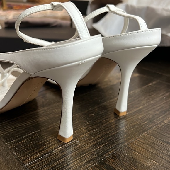 AUTHENTIC Very good condition BOTTEGA VENETA White Nappa Leather heels size 37.5 - Picture 11 of 16